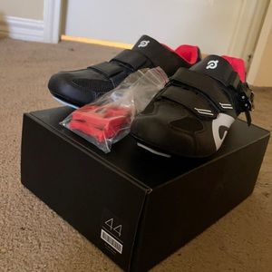 Peleton cycling shoes